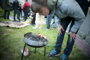 16.05.2016 Kielce. Studenci rozpoczęli Juwenalia. Wielkie grillowanie w Miasteczku UJK. / Jarosław Kubalski / Radio Kielce