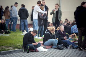 16.05.2016 Kielce. Studenci rozpoczęli Juwenalia. Wielkie grillowanie w Miasteczku UJK. / Jarosław Kubalski / Radio Kielce