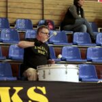 18.05.2016 Kielce. Mecz Vive Tauron II - Żagiew Dzierżoniów. Kibic Żagiewi. / Jarosław Kubalski / Radio Kielce