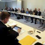 19.05.2016 Kielce. Wojewódzka Rada Dialogu Społecznego spotkała się w sprawie sytuacji elektrowni Połaniec. / Jarosław Kubalski / Radio Kielce