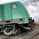 20.05.2016 Staw Kunowski. Pociąg towarowy zderzył się z samochodem ciężarowym. Ranne zostały dwie osoby z ciężarówki. / Jarosław Kubalski / Radio Kielce