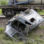 20.05.2016 Staw Kunowski. Pociąg towarowy zderzył się z samochodem ciężarowym. Ranne zostały dwie osoby z ciężarówki. / Jarosław Kubalski / Radio Kielce