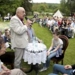 21.05.2016 Oblęgorek. Ogólnopolski zlot szkół imienia Henryka Sienkiewicza. Juliusz Sienkiewicz, wnuk pisarza. / Jarosław Kubalski / Radio Kielce