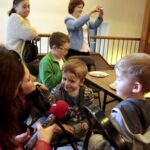 22.05.2016 Kielce. Warsztaty plastyczne dla dzieci w Teatrze Kubuś. / Jarosław Kubalski / Radio Kielce