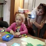 22.05.2016 Kielce. Warsztaty plastyczne dla dzieci w Teatrze Kubuś. / Jarosław Kubalski / Radio Kielce