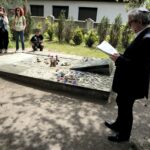 22.05.2016 Kielce. Uroczystości na cmentarzu żydowskim pod pomnikiem zastrzelonych przez Niemców 45 żydowskich dzieci. / Jarosław Kubalski / Radio Kielce