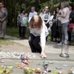 22.05.2016 Kielce. Uroczystości na cmentarzu żydowskim pod pomnikiem zastrzelonych przez Niemców 45 żydowskich dzieci. / Jarosław Kubalski / Radio Kielce