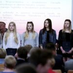 23.05.2016 Kielce. Sesja Sejmiku Województwa Świętokrzyskiego podczas której m.in wręczono stypendia dla  młodych sportowców. / Jarosław Kubalski / Radio Kielce