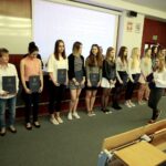 23.05.2016 Kielce. Sesja Sejmiku Województwa Świętokrzyskiego podczas której m.in wręczono stypendia dla  młodych sportowców. / Jarosław Kubalski / Radio Kielce