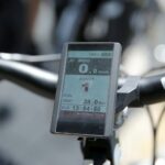 26.05.2016 Kielce. Policjanci patrolują na elektrycznych rowerach okolice Zalewu. / Jarosław Kubalski / Radio Kielce