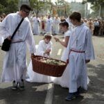 26.05.2016 Kielce. Procesja Bożego Ciała. / Jarosław Kubalski / Radio Kielce