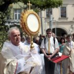 26.05.2016 Kielce. Procesja Bożego Ciała. / Jarosław Kubalski / Radio Kielce