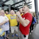 27.05.2016 Kolonia. Niemcy. Kibice na Lanxess Arena przed meczami o trzecie , drugie i pierwsze miejsce. / Jarosław Kubalski / Radio Kielce