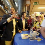 27.05.2016 Kolonia. Niemcy. Kibice na Lanxess Arena przed meczami o trzecie , drugie i pierwsze miejsce. / Jarosław Kubalski / Radio Kielce