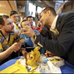27.05.2016 Kolonia. Niemcy. Kibice na Lanxess Arena przed meczami o trzecie , drugie i pierwsze miejsce. / Jarosław Kubalski / Radio Kielce