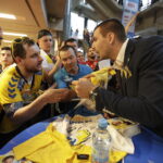 27.05.2016 Kolonia. Niemcy. Kibice na Lanxess Arena przed meczami o trzecie , drugie i pierwsze miejsce. / Jarosław Kubalski / Radio Kielce