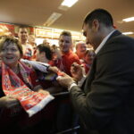 27.05.2016 Kolonia. Niemcy. Kibice na Lanxess Arena przed meczami o trzecie , drugie i pierwsze miejsce. / Jarosław Kubalski / Radio Kielce