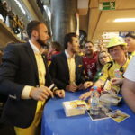 27.05.2016 Kolonia. Niemcy. Kibice na Lanxess Arena przed meczami o trzecie , drugie i pierwsze miejsce. / Jarosław Kubalski / Radio Kielce
