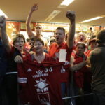 27.05.2016 Kolonia. Niemcy. Kibice na Lanxess Arena przed meczami o trzecie , drugie i pierwsze miejsce. / Jarosław Kubalski / Radio Kielce