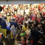 27.05.2016 Kolonia. Niemcy. Kibice na Lanxess Arena przed meczami o trzecie , drugie i pierwsze miejsce. / Jarosław Kubalski / Radio Kielce