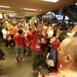 27.05.2016 Kolonia. Niemcy. Kibice na Lanxess Arena przed meczami o trzecie , drugie i pierwsze miejsce. / Jarosław Kubalski / Radio Kielce