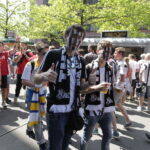 28.05.2016. Piknikowa atmosfera przed meczem i kolejka po bilety na Final Four 2017 / Jarosław Kubalski / Radio Kielce