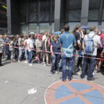 28.05.2016. Piknikowa atmosfera przed meczem i kolejka po bilety na Final Four 2017 / Jarosław Kubalski / Radio Kielce