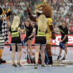 28.05.2016. Półfinał Ligi Mistrzów: Vive Tauron Kielce - PSG. Pierwsza połowa meczu / Jarosław Kubalski / Radio Kielce