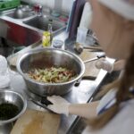 31.05.2016 Kielce. Kulinarna część konkursu dla hufców OHP "Europa da się lubić" . Uczestnicy przygotowywali potrawy z różnych rejonów Europy. / Jarosław Kubalski / Radio Kielce