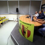 31.05.2016 Kielce. Nowy trener Korony Kielce Tomasz Wilman podczas konferencji prasowej. / Jarosław Kubalski / Radio Kielce