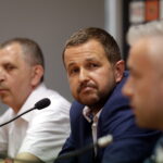 31.05.2016 Kielce. Nowy trener Korony Kielce Tomasz Wilman podczas konferencji prasowej. / Jarosław Kubalski / Radio Kielce