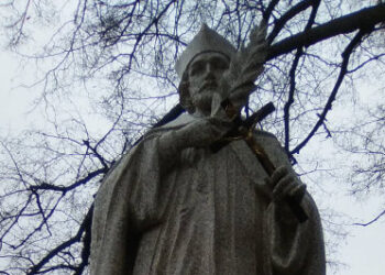 16.05.2016. Figura świętego Jana Nepomucena