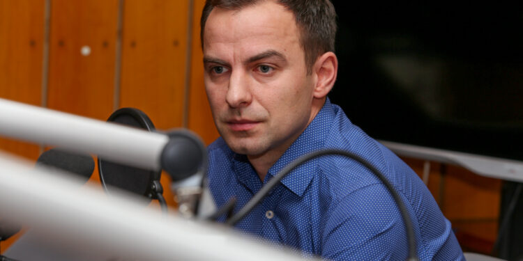 28.02.2016 Studio Polityczne Radia Kielce. Grzegorz Kowalski / Stanisław Blinstrub / Radio Kielce