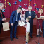 14.5.2016 Winnica, Ukraina. Rozdanie świadectw w polskiej szkole w Winnicy. / Stanisław Blinstrub / Radio Kielce