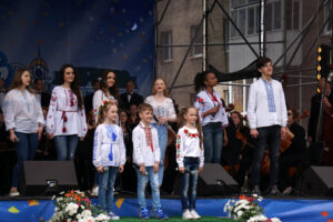 14.5.2016 Winnica, Ukraina. Prezydent Kielc Wojciech Lubawski odebrał najwyższe odznaczenie Ukrainy - Order Księcia Jarosława Mądrego. / Stanisław Blinstrub / Radio Kielce