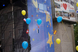 14.5.2016 Winnica, Ukraina. Prezydent Kielc Wojciech Lubawski odebrał najwyższe odznaczenie Ukrainy - Order Księcia Jarosława Mądrego. / Stanisław Blinstrub / Radio Kielce
