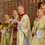 01.05.2016 Obchody Dnia Ludzi Pracy zorganizowane przez "Solidarność". Msza w kościele świętego Józefa Robotnika w Kielcach / Wojciech Habdas / Radio Kielce