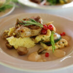 1.5.2016 Tokarnia. 1 Festiwal Świętokrzyskich Smaków w Parku Etnograficznym. / Wojciech Habdas / Radio Kielce