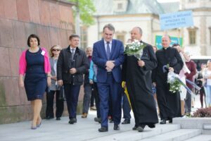 06.05.2016. Ulicami Kielc przeszedł marsz, będący częścią obchodów Dnia Godności Osób z Niepełnosprawnością / Wojciech Habdas / Radio Kielce