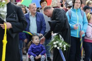 06.05.2016. Ulicami Kielc przeszedł marsz, będący częścią obchodów Dnia Godności Osób z Niepełnosprawnością / Wojciech Habdas / Radio Kielce