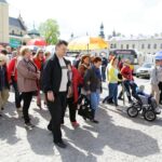06.05.2016. Ulicami Kielc przeszedł marsz, będący częścią obchodów Dnia Godności Osób z Niepełnosprawnością / Wojciech Habdas / Radio Kielce