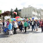 06.05.2016. Ulicami Kielc przeszedł marsz, będący częścią obchodów Dnia Godności Osób z Niepełnosprawnością / Wojciech Habdas / Radio Kielce