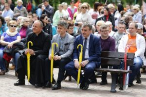 06.05.2016. Ulicami Kielc przeszedł marsz, będący częścią obchodów Dnia Godności Osób z Niepełnosprawnością / Wojciech Habdas / Radio Kielce