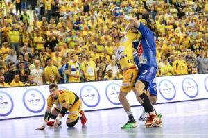 8.5.2016 Kielce. Fragment meczu Vive Tauron Kielce - Orlen Wisła Płock. / Wojciech Habdas / Radio Kielce