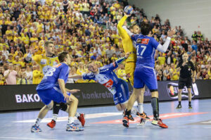 8.5.2016 Kielce. Fragment meczu Vive Tauron Kielce - Orlen Wisła Płock. / Wojciech Habdas / Radio Kielce