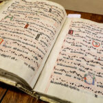 10.5.2016 Kielce. Wyższe Seminarium Duchowne. Chrzest i jego dziedzictwo. Konferencja z okazji rocznicy 1050-lecia chrztu. Antyfonarz Miechowski / Wojciech Habdas / Radio Kielce