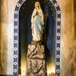 10.5.2016 Kielce. Chrzest i jego dziedzictwo. Konferencja z okazji rocznicy 1050-lecia chrztu. Zwiedzanie Katedry. / Wojciech Habdas / Radio Kielce