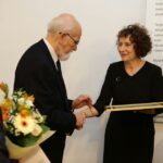 10.05.2016. Danuta Gajek - nauczycielka z Chmielnika - otrzymała Nagrodę im. Hanny Goldszajd i Dawidka Rubinowicza / Wojciech Habdas / Radio Kielce