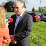 11.05.2016. Mieszkańcy Nowego Korczyna protestują przeciwko jednemu z wariantów budowy obwodnicy / Wojciech Habdas / Radio Kielce