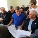 11.05.2016. Spotkanie z mieszkańcami Nowego Korczyna w sprawie budowy obwodnicy / Wojciech Habdas / Radio Kielce